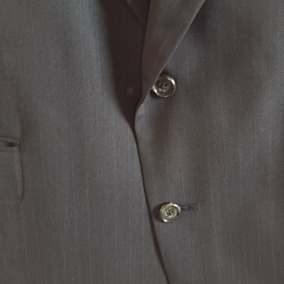 Burberry Men’s 100% Wool Navy Blazer with textured pin stripe/ 40 see details - Picture 6 of 9